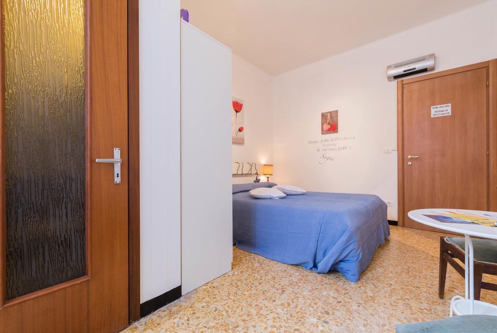 Ensemble Rooms Di Vayadu Αλάσιο Εξωτερικό φωτογραφία