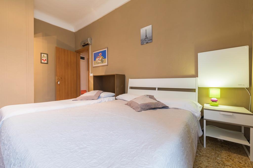 Ensemble Rooms Di Vayadu Αλάσιο Εξωτερικό φωτογραφία